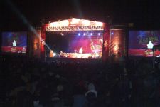 Pagelaran Wayang Golek Asep Sunandar Sunarya HUT Kota Cimahi